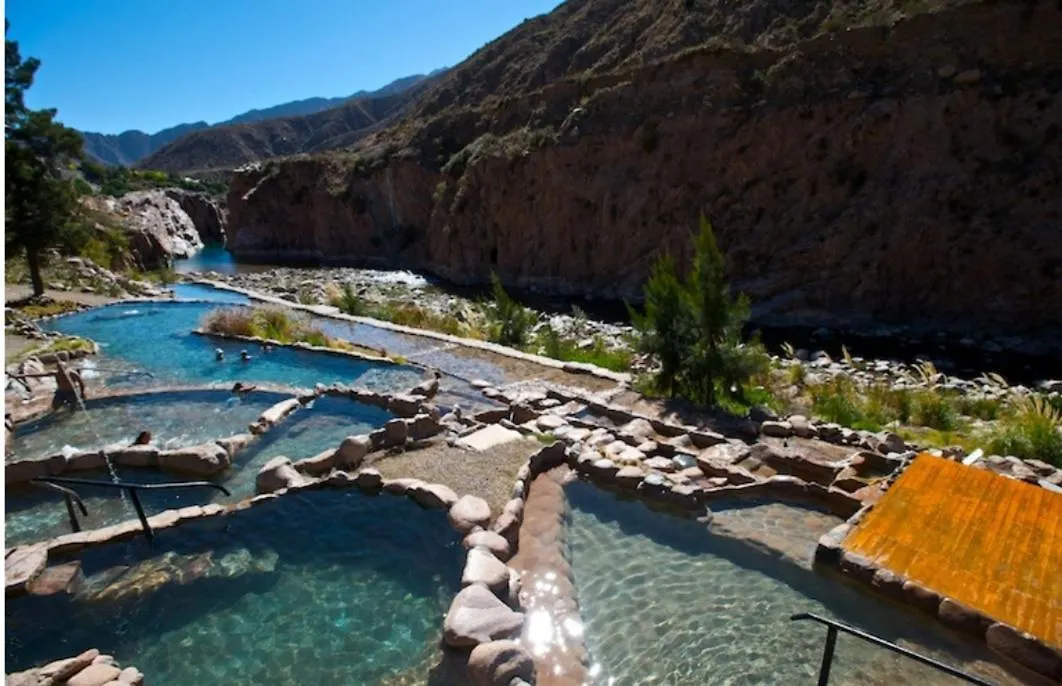 Ana Apartments & Parking Mendoza Argentina