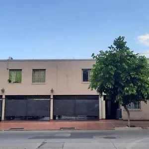 Apartamento Departamento Amplio En Complejo Privado/residencia, Mendoza